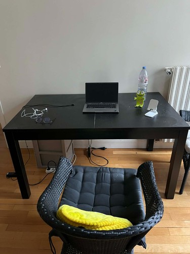 Grande table couleur noir - grande,